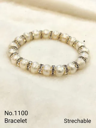 White — Freshwater Pearl Beaded Bracelet
