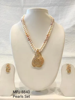 White & Peach — Freshwater Pearl Necklace with Pendant and Matching Earrings