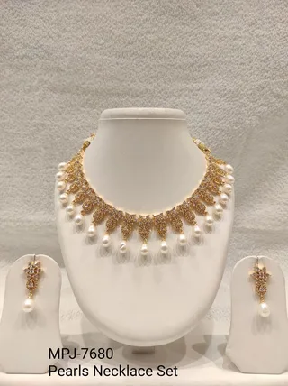 Gold Floral Pearl Drop Necklace Set