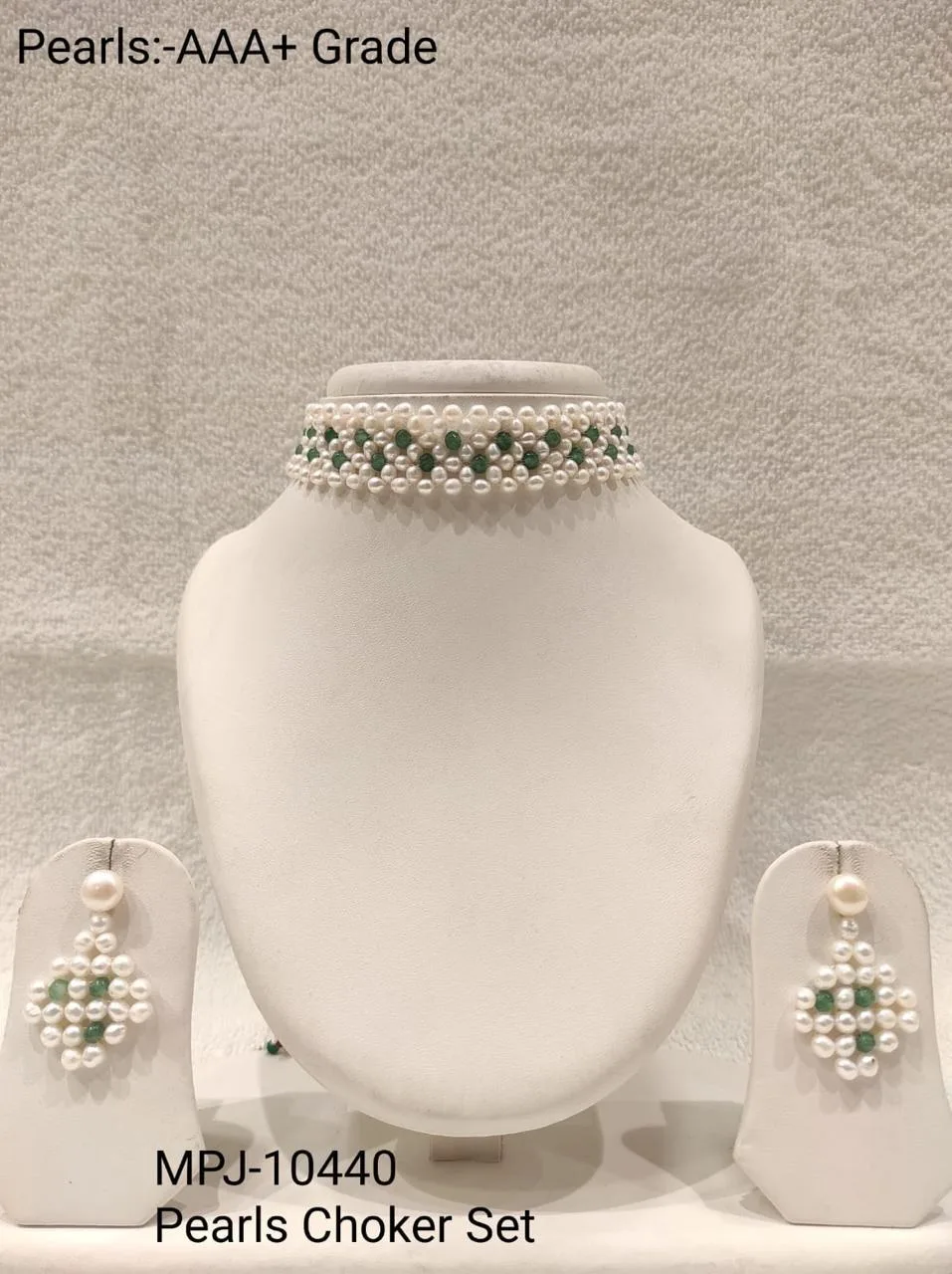 Green Lattice Pearl Choker Set — White & Green