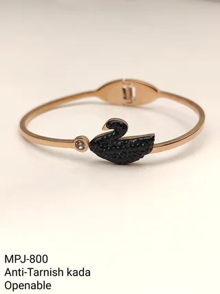 Gold & Black — Swan Design Kada