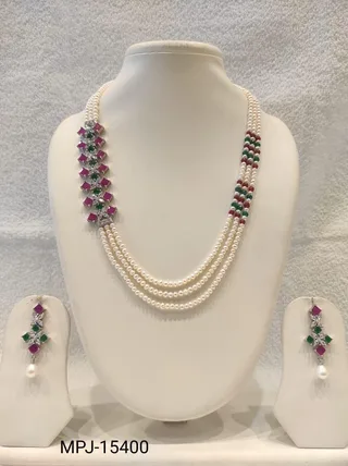White & Pink — Freshwater Pearl triple-strand necklace with earrings