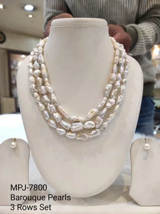 White Three-Row Slender Baroque Pearl Necklace Set