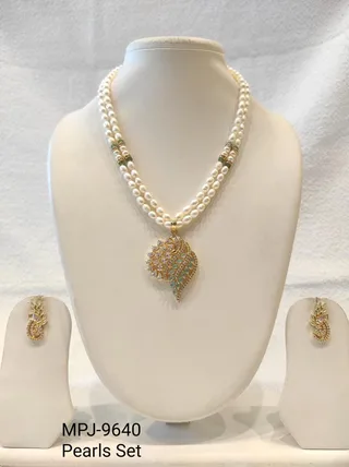 White & Green — Freshwater Pearl Set