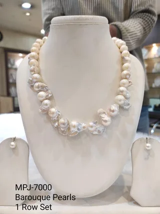 White Baroque and Round Pearl Necklace Set