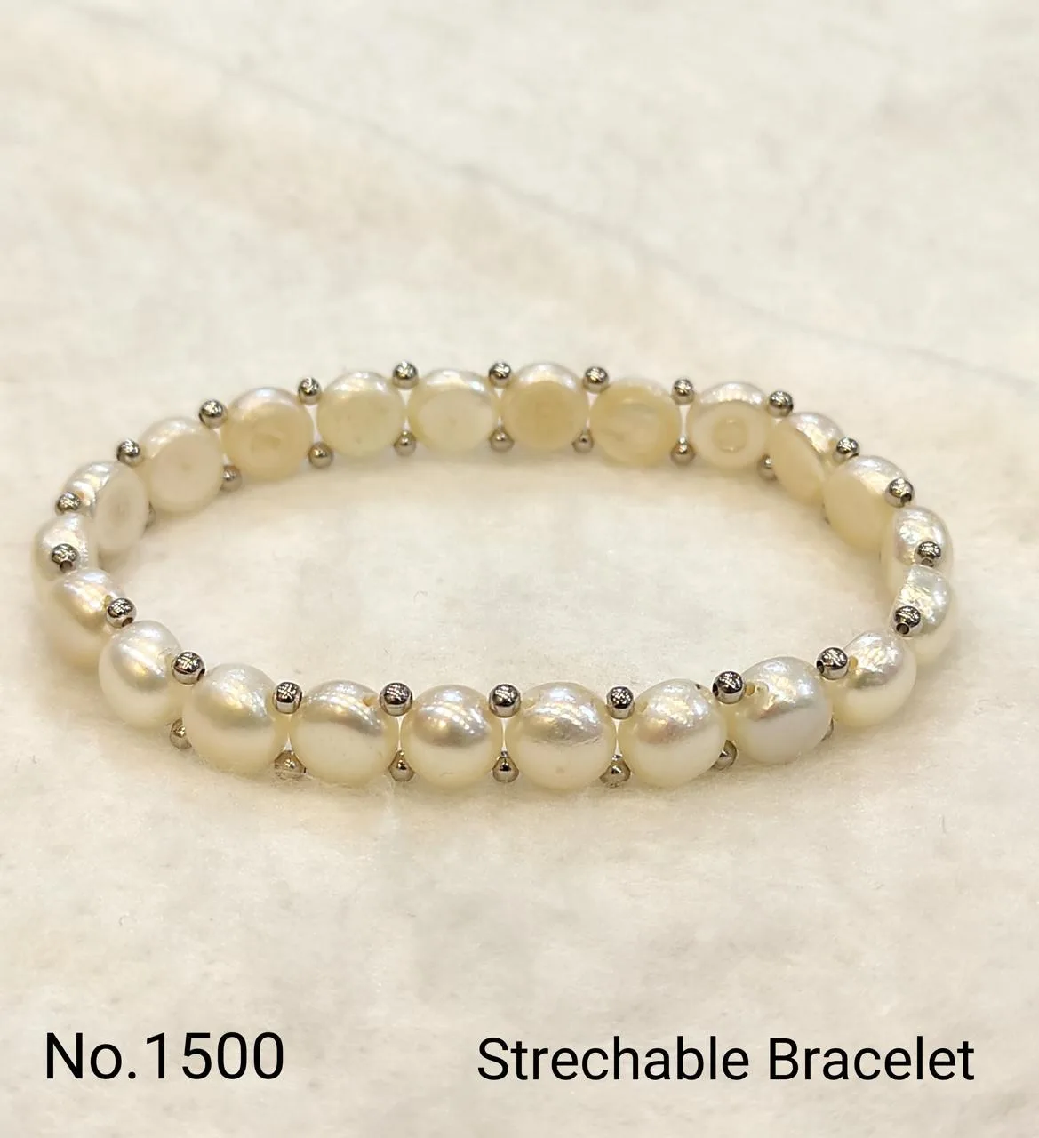 White & Silver — Freshwater Pearl stretch bracelet — White & Silver