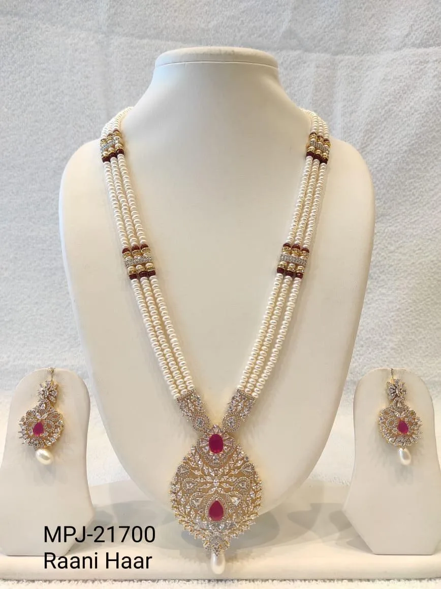 White & Red — Three-strand Freshwater Pearl necklace set with pendant and earrings — White & Red