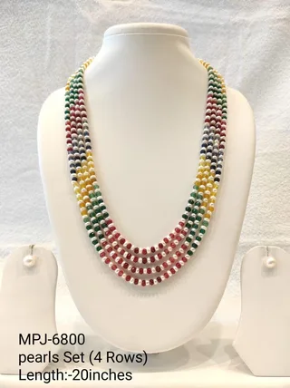 Pearls Necklace Set