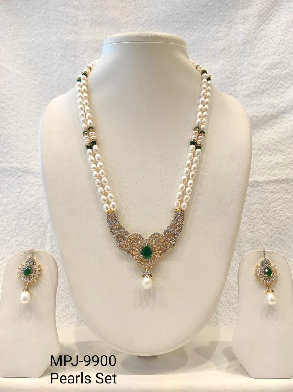 White & Green — Freshwater Pearl necklace with matching earrings — White & Green
