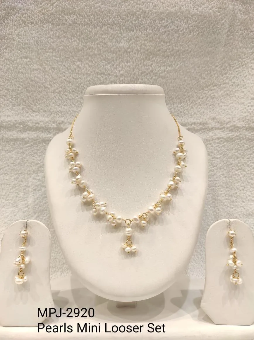 White Pearl Cluster Mini Necklace Set — White & Gold