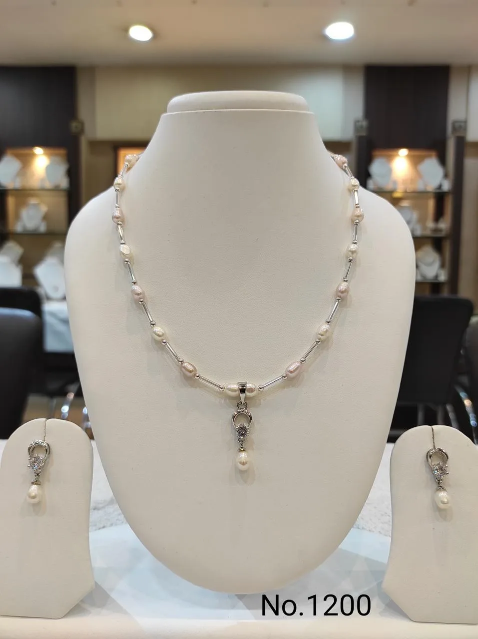 White & Pink & Silver — Freshwater Pearl bead necklace with pendant and earrings — White & Pink & Silver