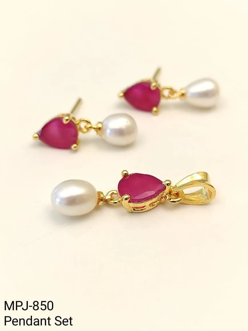 Ruby Red Teardrop Pearl Pendant and Earrings Set — White & Ruby Red & Gold
