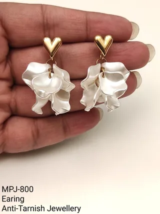 Gold & White — Heart top dangle earrings