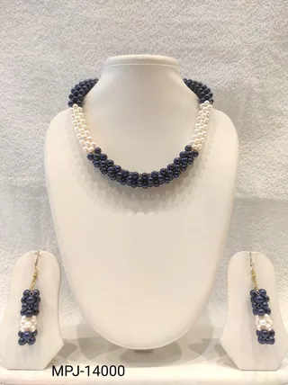 White & Blue — Beaded Pearl style necklace with earrings