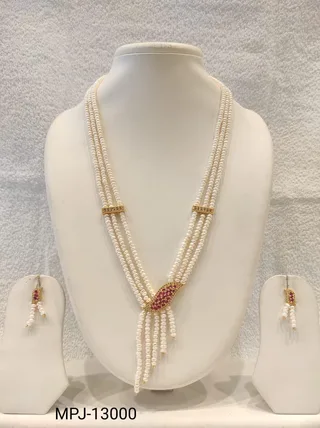White & Red — Freshwater Pearl multi-strand necklace with earrings