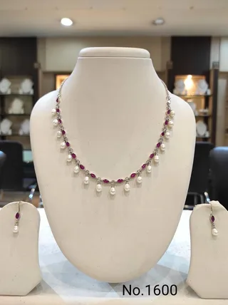 White & Red — Freshwater Pearl and Red Stone Necklace Set