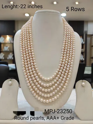 Multi-row round pearl necklace set