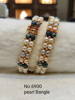 Multicolour — Freshwater Pearl Bangle