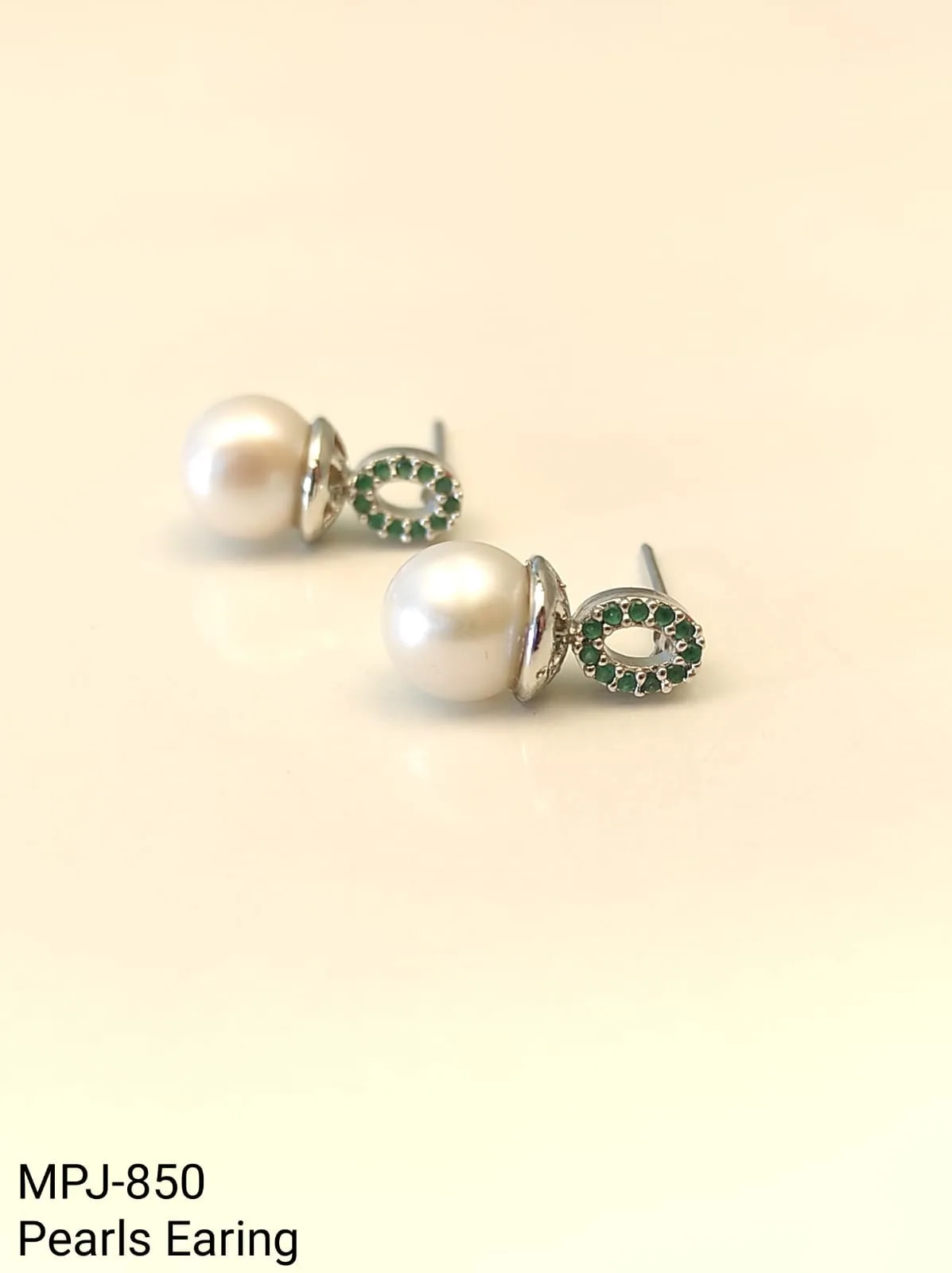 Green Ring Accent Pearl Stud Earrings — White & Green & Silver