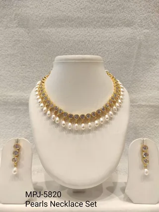 White Pearl Round Stone Drop Necklace Set