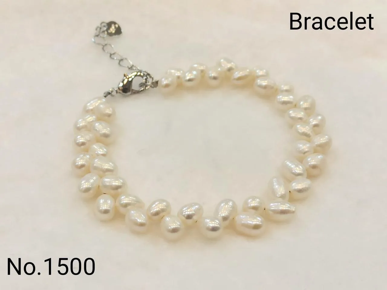 White & Silver — Freshwater Pearl bead bracelet — White & Silver