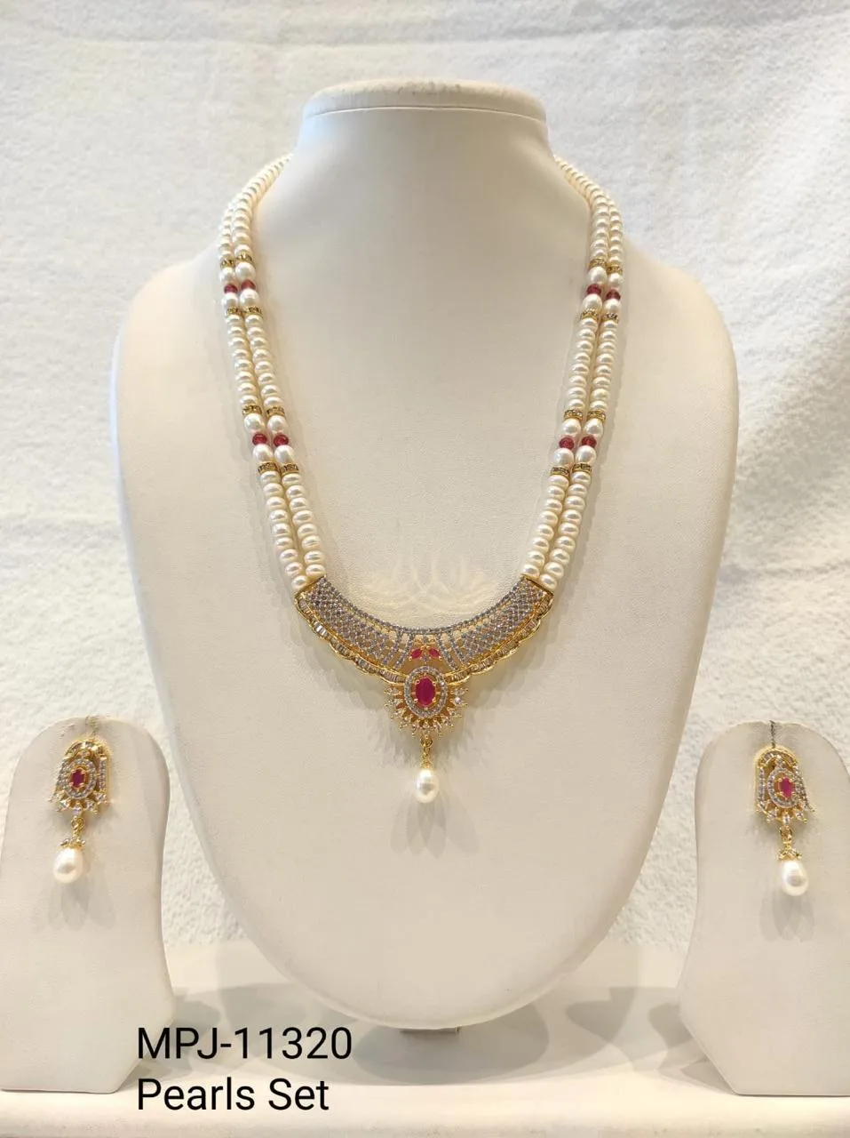 Red and Gold Pendant Pearl Necklace Set — White & Red & Gold