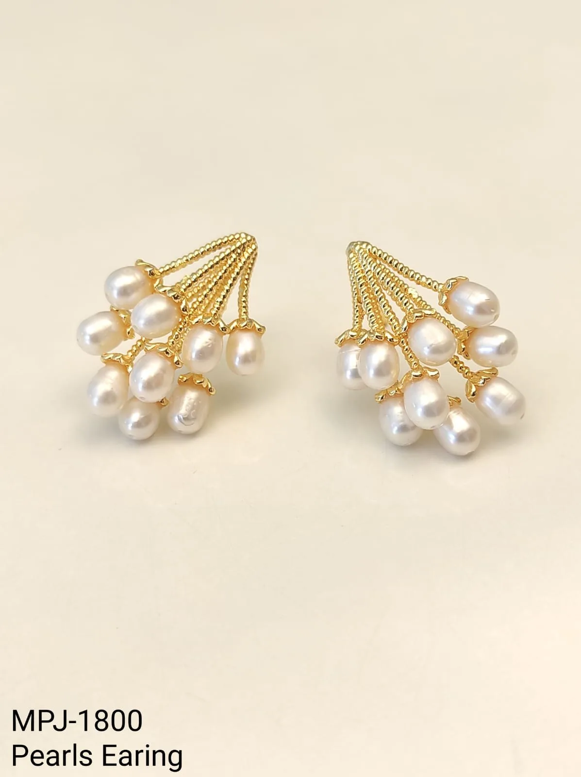 White Pearl Gold Fan Cluster Earrings — White & Gold