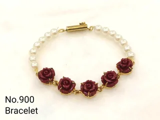 White & Red & Gold — Rose and Freshwater Pearl bead bracelet