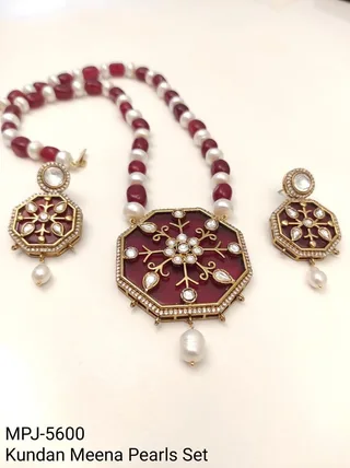 Red Octagonal Pendant Pearl Necklace Set