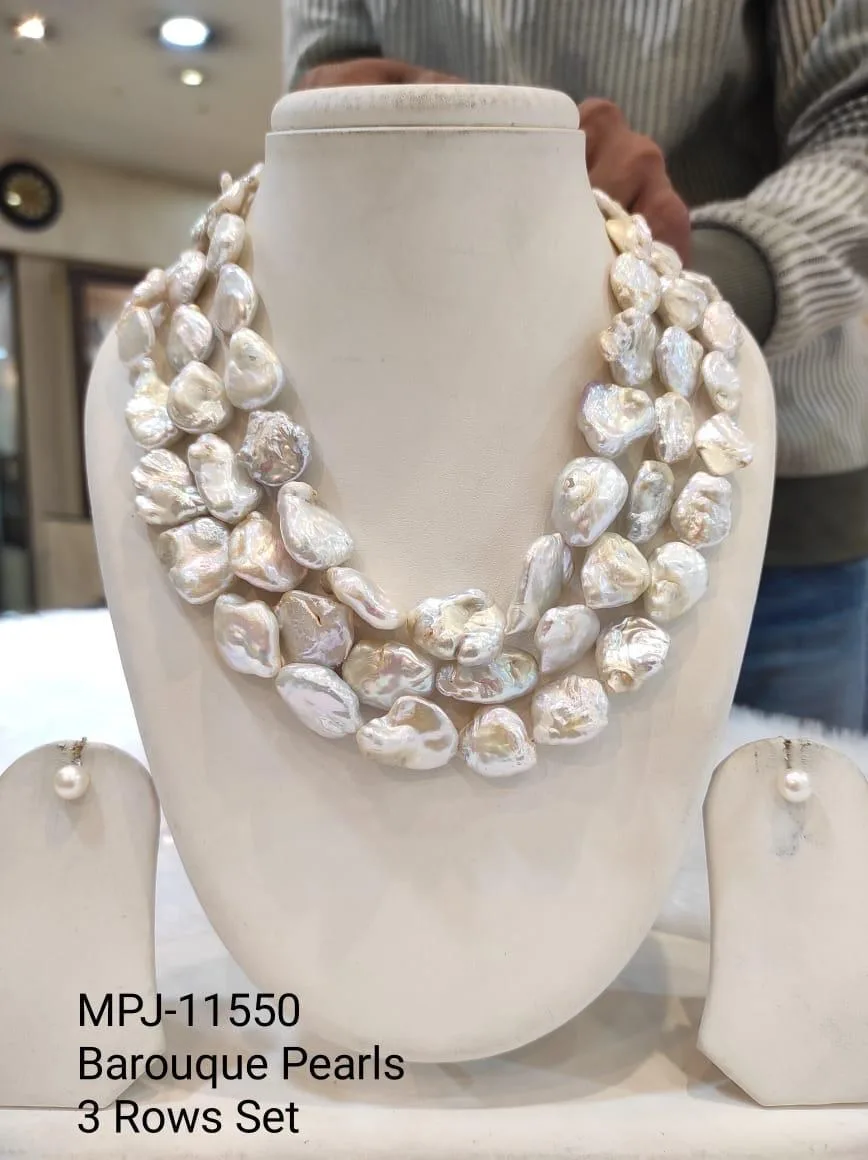 White Three-Row Oval Baroque Pearl Necklace Set — White
