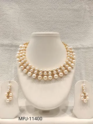 White & Gold — Freshwater Pearl Cluster Necklace Set