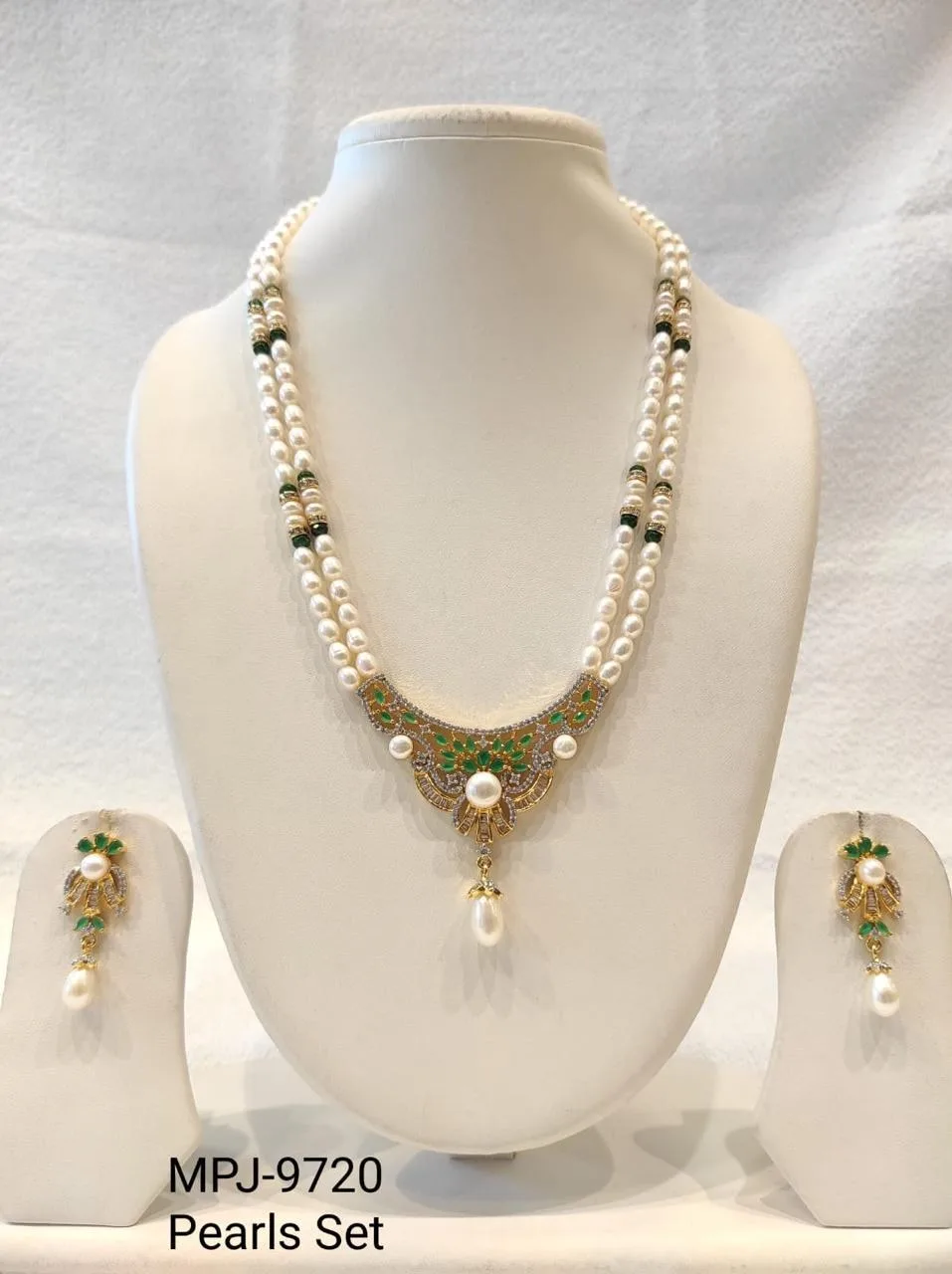 White & Green — Freshwater Pearl Set — White & Green