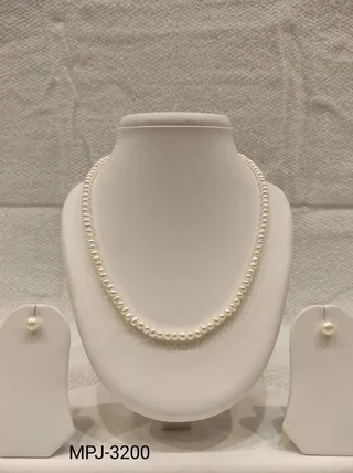 Classic Petite White Round Pearl Necklace Set